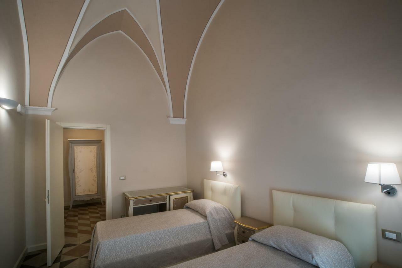 Palazzo Bove Bed & Breakfast Galatone Exterior photo